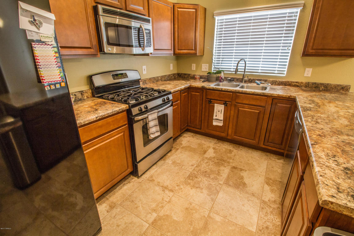 9350 N Eaglestone Loop, Tucson, AZ 85742 photo 6