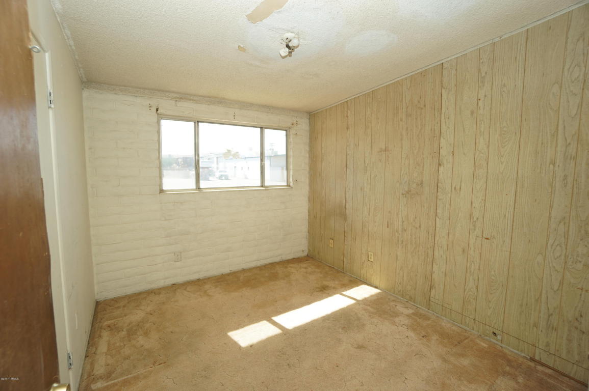 2201 E Beverly Dr, Tucson, AZ 85719 photo 4