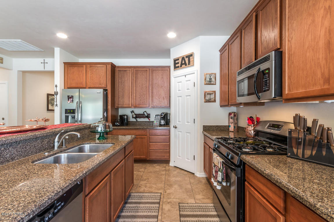 226 E Sycamore View Rd, Vail, AZ 85641 photo 4