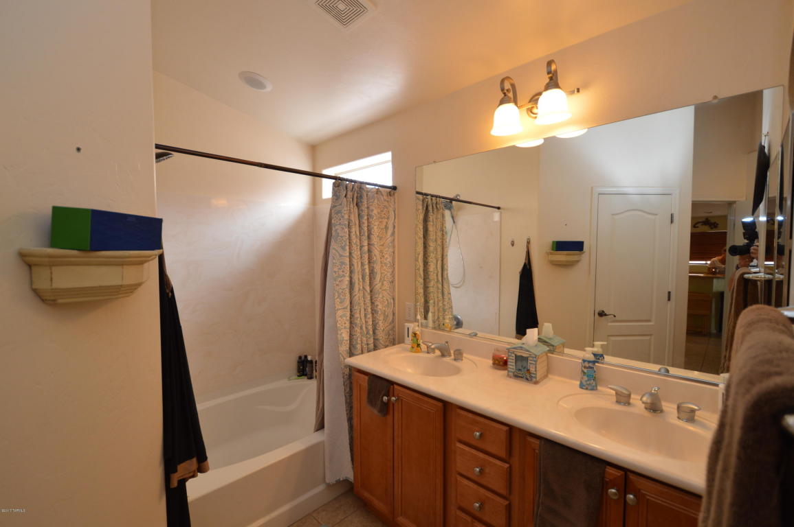 8946 S Beechnut Ln, Tucson, AZ 85756 photo 8
