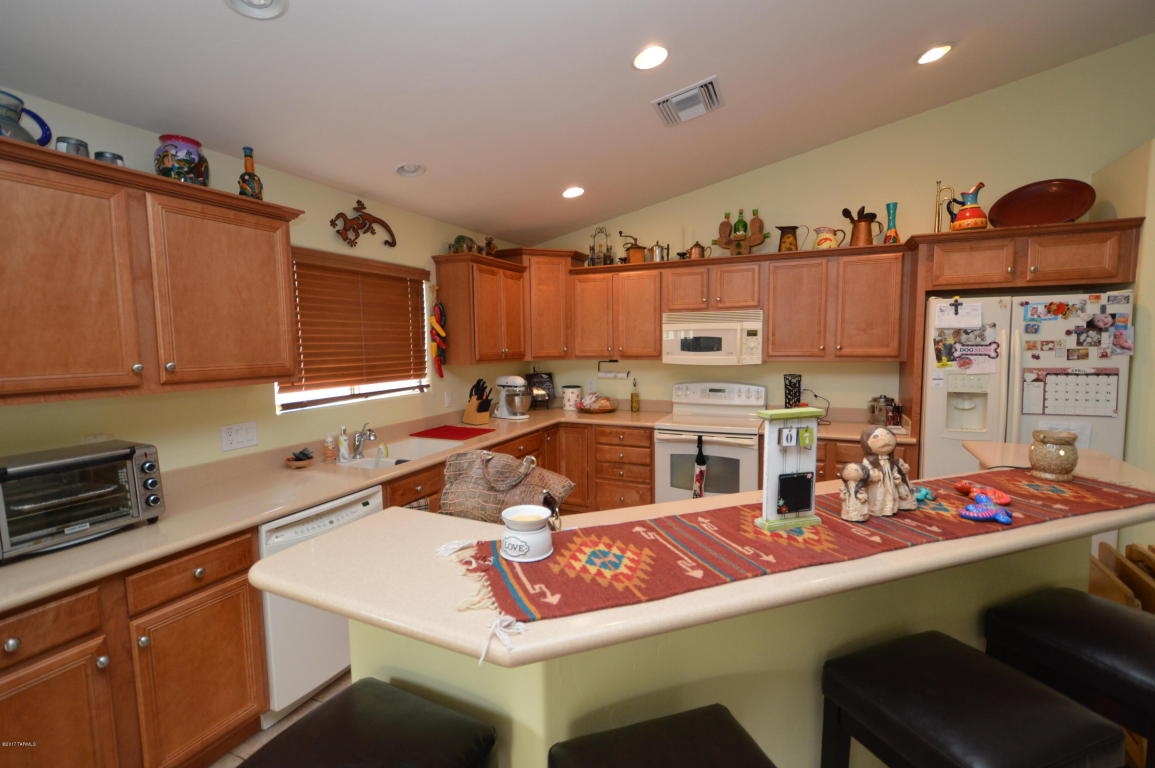 8946 S Beechnut Ln, Tucson, AZ 85756 photo 4
