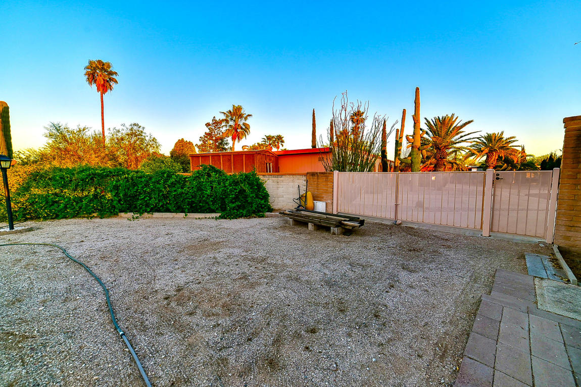 9241 E Simon Pl, Tucson, AZ 85710 photo 37
