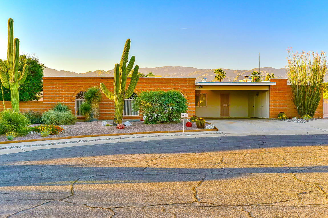 9241 E Simon Pl, Tucson, AZ 85710 photo 1