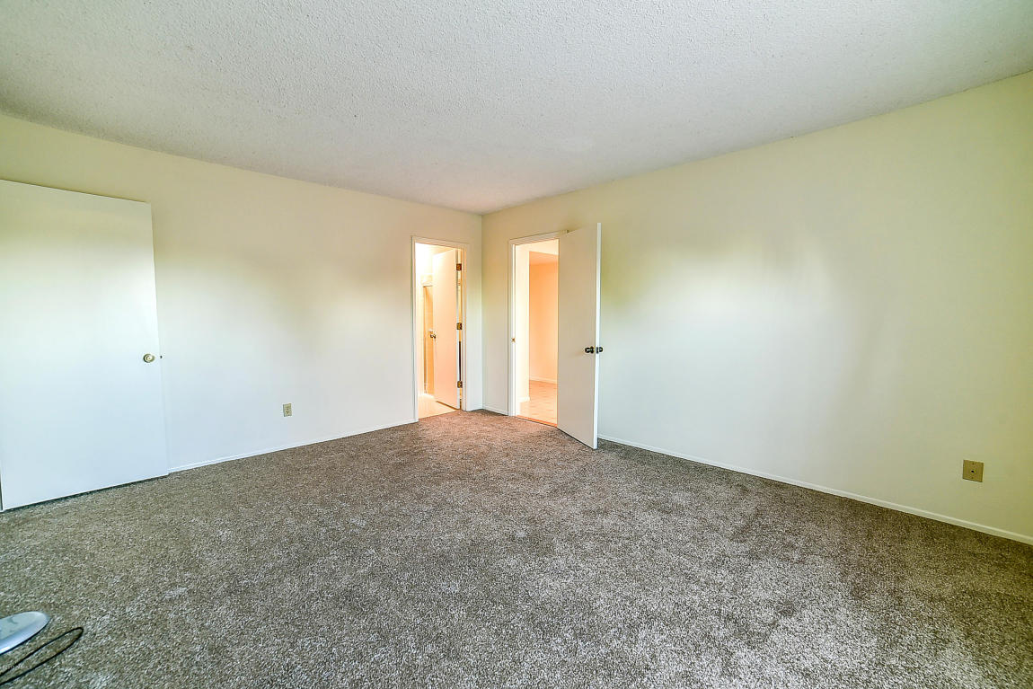 9241 E Simon Pl, Tucson, AZ 85710 photo 14