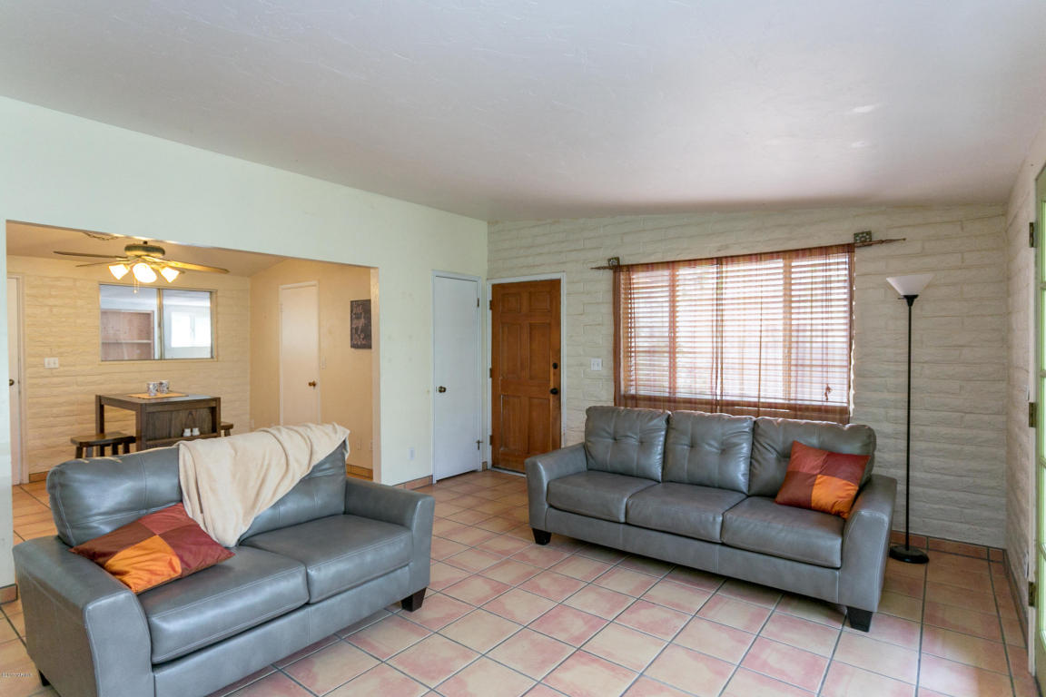 2237 E Beverly Dr, Tucson, AZ 85719 photo 6
