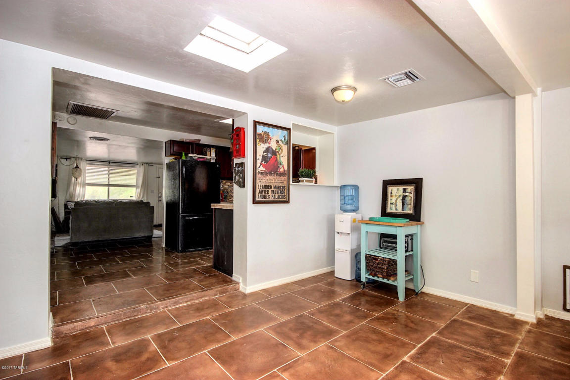 5902 E Beverly St, Tucson, AZ 85711 photo 9