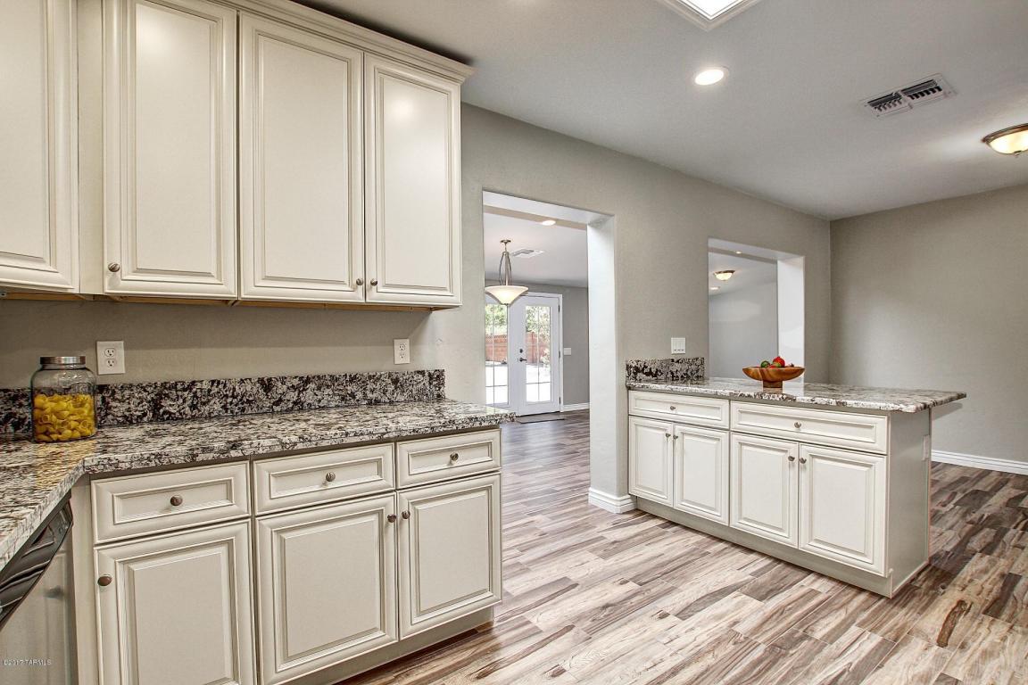 4544 E 9th St, Tucson, AZ 85711 photo 8