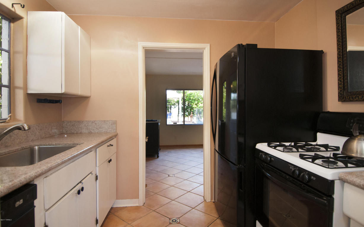 1320 E Silver St, Tucson, AZ 85719 photo 17