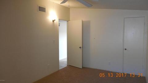 402 W Hatfield St, Tucson, AZ 85706 photo 18