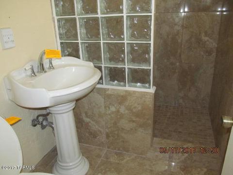 5802 E 30th St, Tucson, AZ 85711 photo 5