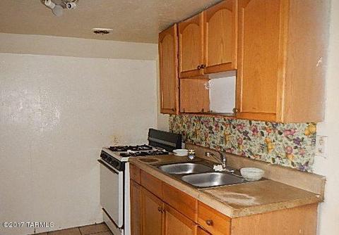 233 E 31st St, Tucson, AZ 85713 photo 3