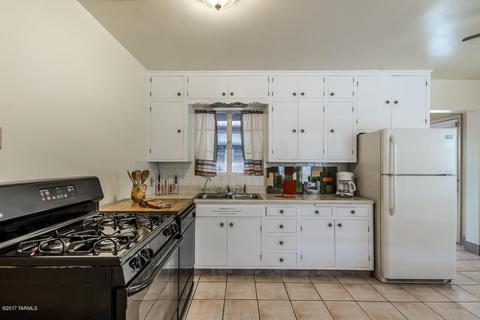 5432 E Willard St, Tucson, AZ 85712 photo 5