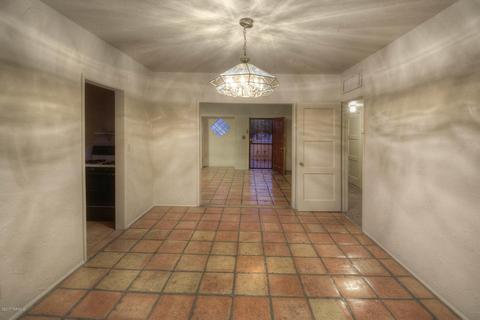 2100 E Grant Rd, Tucson, AZ 85719 photo 7