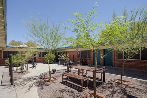 824 E 10th St, Tucson, AZ 85719 photo 16