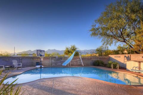 8921 E Sierra St, Tucson, AZ 85710 photo 4