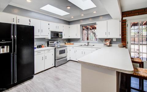 5956 E 4th St, Tucson, AZ 85711 photo 6