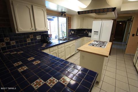 1302 E Thunderhead Cir, Tucson, AZ 85718 photo 14
