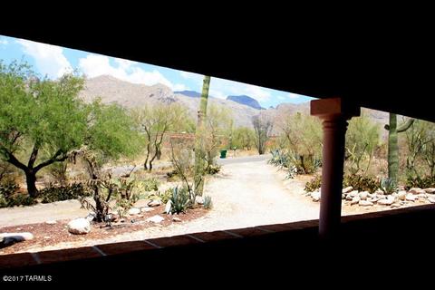 1302 E Thunderhead Cir, Tucson, AZ 85718 photo 4