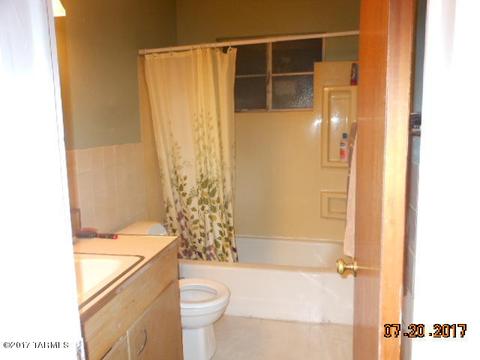 805 N Douglas Ave, Willcox, AZ 85643 photo 9