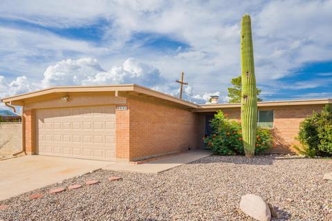 8821 E Mcclellan St, Tucson, AZ 85710 photo 3