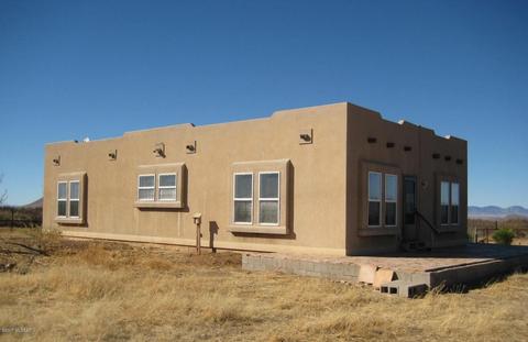 13537 S Clovis Rd, Pearce, AZ 85625 photo 2