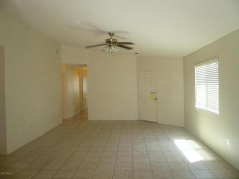 10487 E Dusky Willow Dr, Tucson, AZ 85747 photo 4