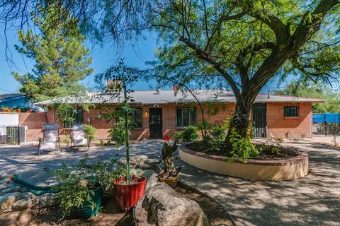 858 E Sequoyah St, Tucson, AZ 85719 photo 2