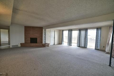 8533 E 3rd St, Tucson, AZ 85710 photo 2