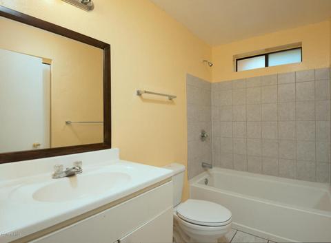 702 E 33rd St, Tucson, AZ 85713 photo 6