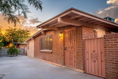 25 Elvado Rd, Tucson, AZ 85756 photo 1