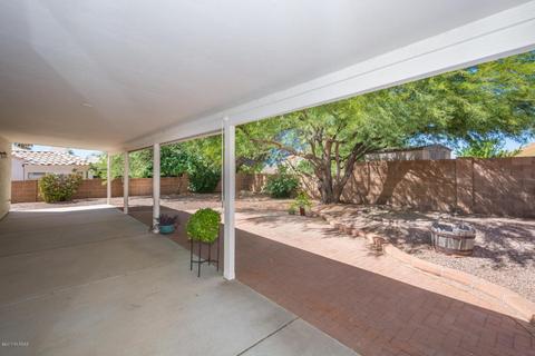9021 N Eaglestone Loop, Tucson, AZ 85742 photo 4