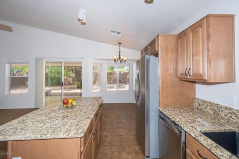 9021 N Eaglestone Loop, Tucson, AZ 85742 photo 11