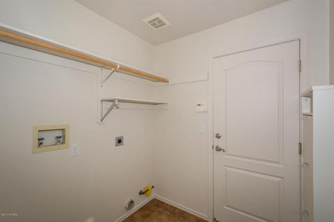 9021 N Eaglestone Loop, Tucson, AZ 85742 photo 34