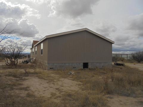 1252 E Desert Sky Ln, Benson, AZ 85602 photo 3