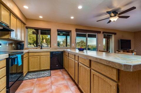 8250 E Cloud Rd, Tucson, AZ 85750 photo 8