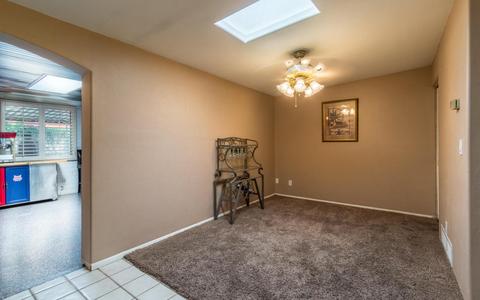 9301 E Pikes Peak Dr, Tucson, AZ 85710 photo 6