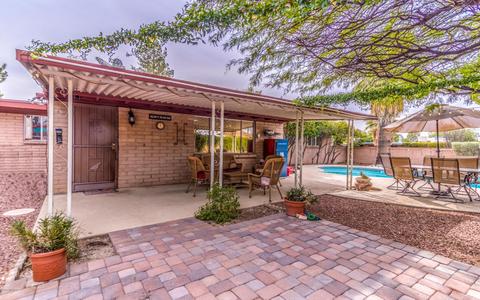 9301 E Pikes Peak Dr, Tucson, AZ 85710 photo 1
