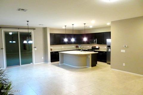 251 E Refuge Loop, Vail, AZ 85641 photo 3