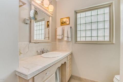 2013 E Kleindale Rd, Tucson, AZ 85719 photo 8
