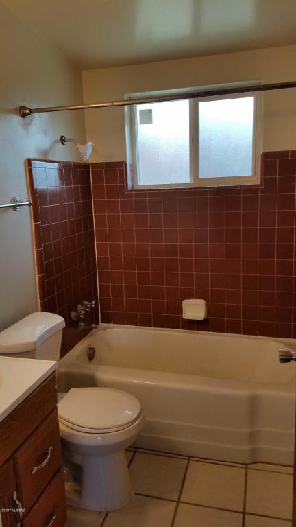 1020 E Silver St, Tucson, AZ 85719 photo 7