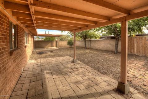8822 E Colette St, Tucson, AZ 85710 photo 4