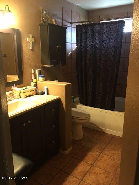 8864 E Apple Tree Dr, Tucson, AZ 85730 photo 15