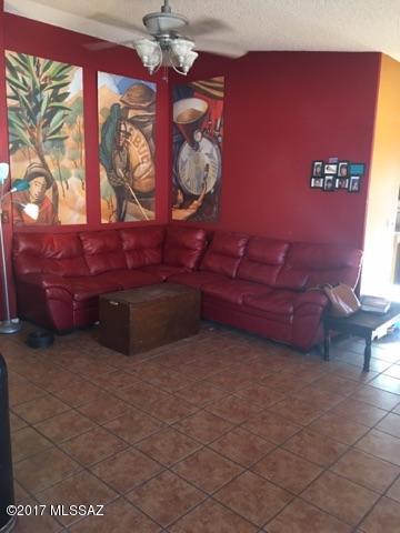 8864 E Apple Tree Dr, Tucson, AZ 85730 photo 6