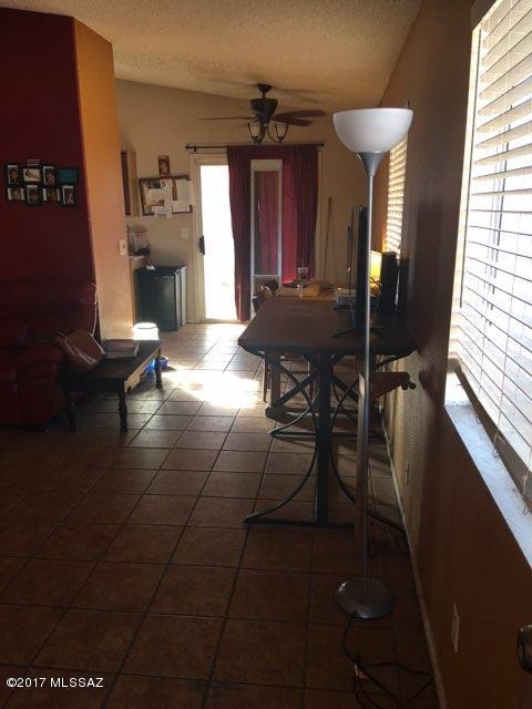8864 E Apple Tree Dr, Tucson, AZ 85730 photo 5