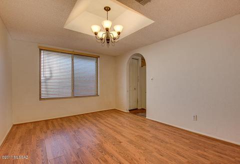8750 E 26th St, Tucson, AZ 85710 photo 9