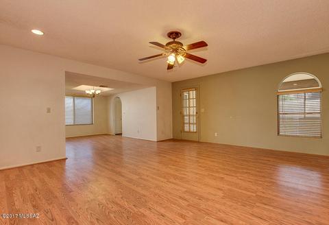 8750 E 26th St, Tucson, AZ 85710 photo 6