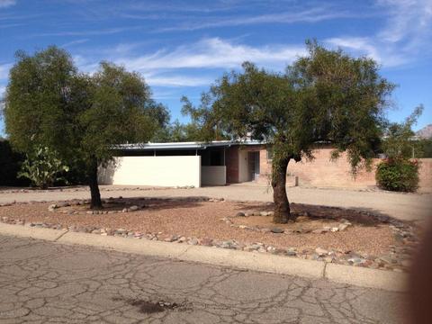 7021 E 3rd St, Tucson, AZ 85710 photo 2