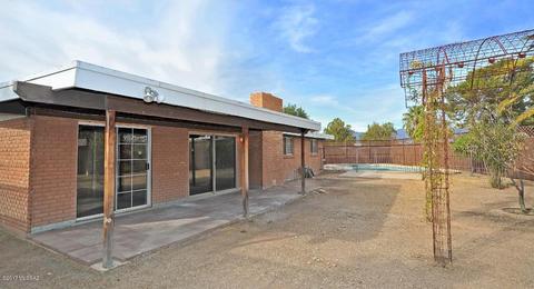 8724 E Burning Tree Dr, Tucson, AZ 85710 photo 11