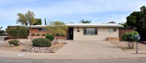 8724 E Burning Tree Dr, Tucson, AZ 85710 photo 1