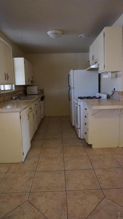 3943 E Sylvane Dr, Tucson, AZ 85711 photo 8